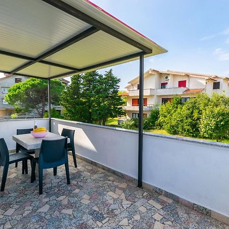 Apartments Anica F Lopar Exterior photo